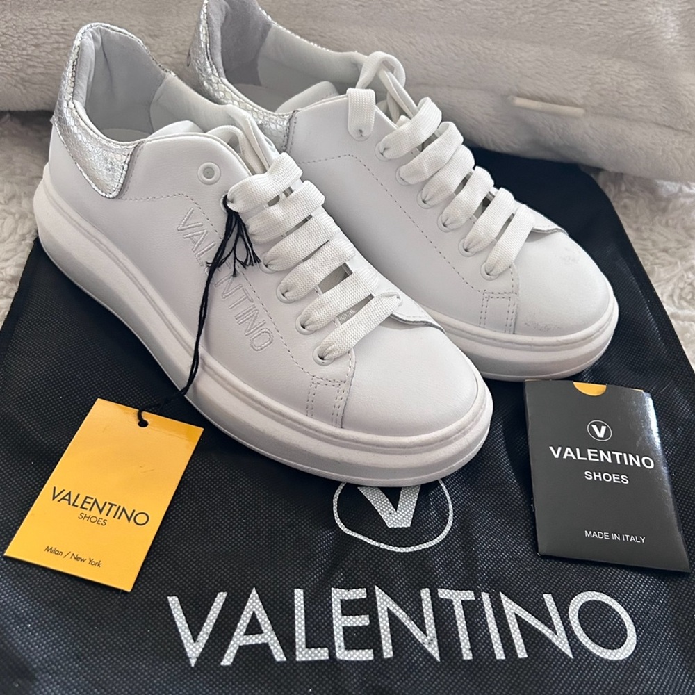 Valentino Fresia Leather Sneakers